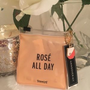 MUST HAVE: Hangover Kit 💁🏼